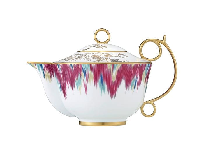 Tea pot