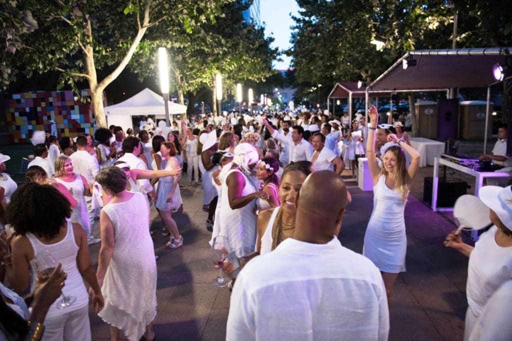 All White Affair: Le Dîner en Blanc *Pop-up Dinner Makes Houston Debut