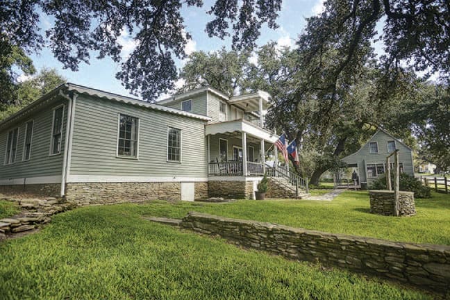 The Round Top Inn (Photography by Haylei Lauren)