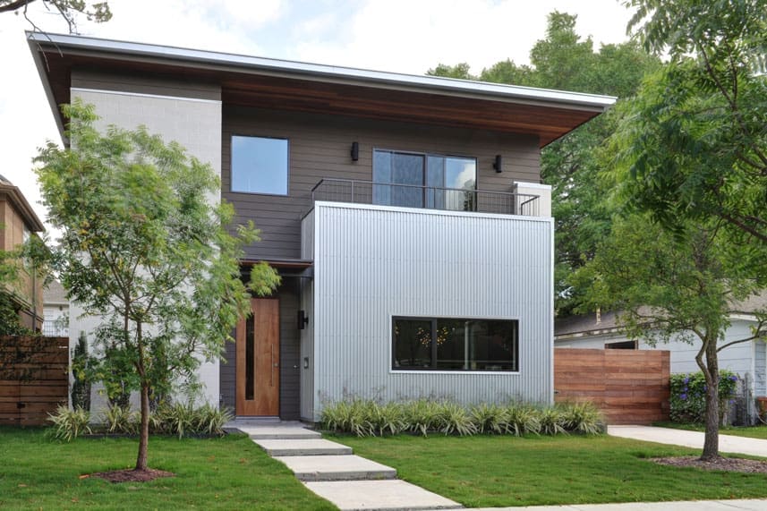 This West University space designed by studioMET Architects was maximized on its lot. The staircase was designed with sustainable materials from Habitat for Humanity.