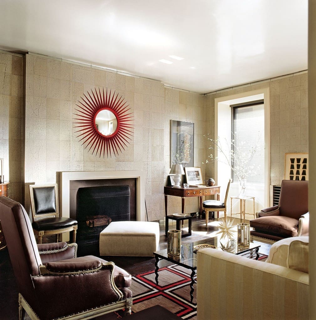 The living room of Albert Hadley’s apartment at 10 East 85th Street, New York, 1990s. (Photography by William Waldron)