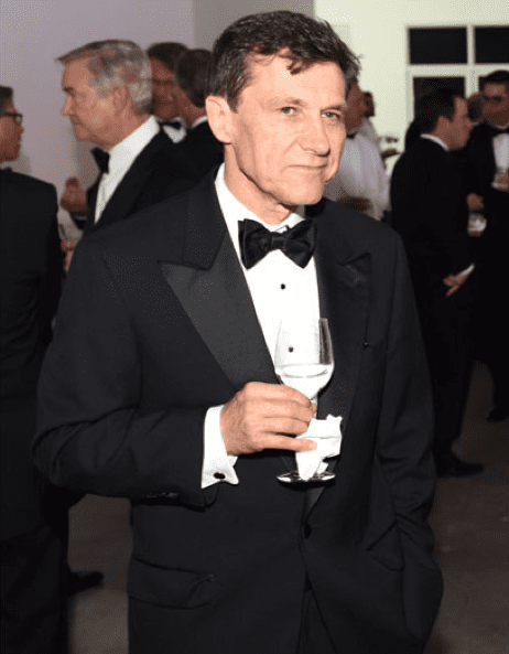  Josef Helfenstein, the elegantly understated Menil director, departs later this year, after giving six months' notice and raising funds for a Menil Drawing Institute, scheduled to open in 2017.