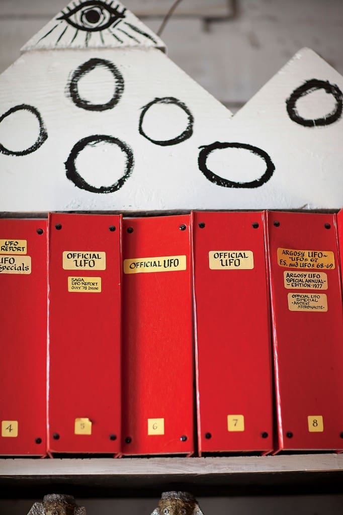 A UFO collection by artist P.G. Navarro. 