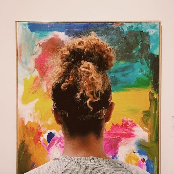 Photographers had an exclusive opportunity to pose and take photos of the creations. (Photo by @PoorArtist)