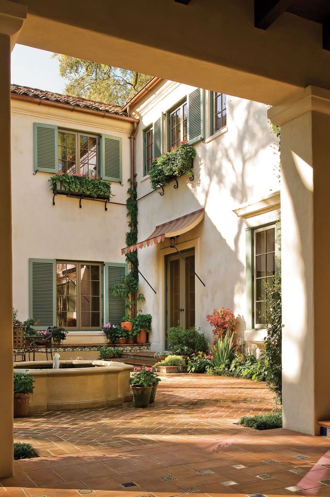 Mediterranean courtyard residence in River Oaks