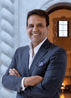 Al Ross is changing the way people look at mansions in Houston.