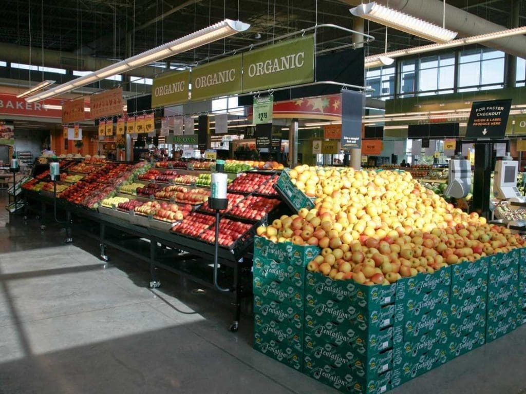 Texas’ Upscale Grocery Store Wars Take a Surprise Twist: You Won’t Believe What H-E-B Is Doing Now