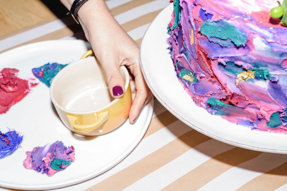 Wedding Cake Drama: Unconventional Desserts Are Stealing the Show — Let Them Eat Cupcakes!
