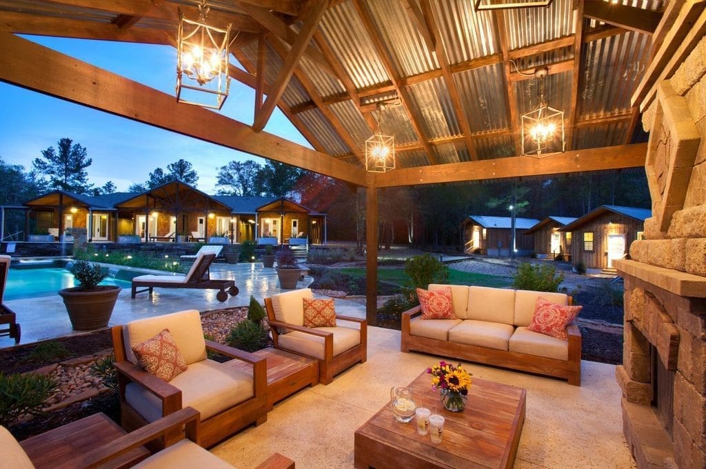 Deer Lake Lodge offers guests a relaxing, holistic get-a-way. 