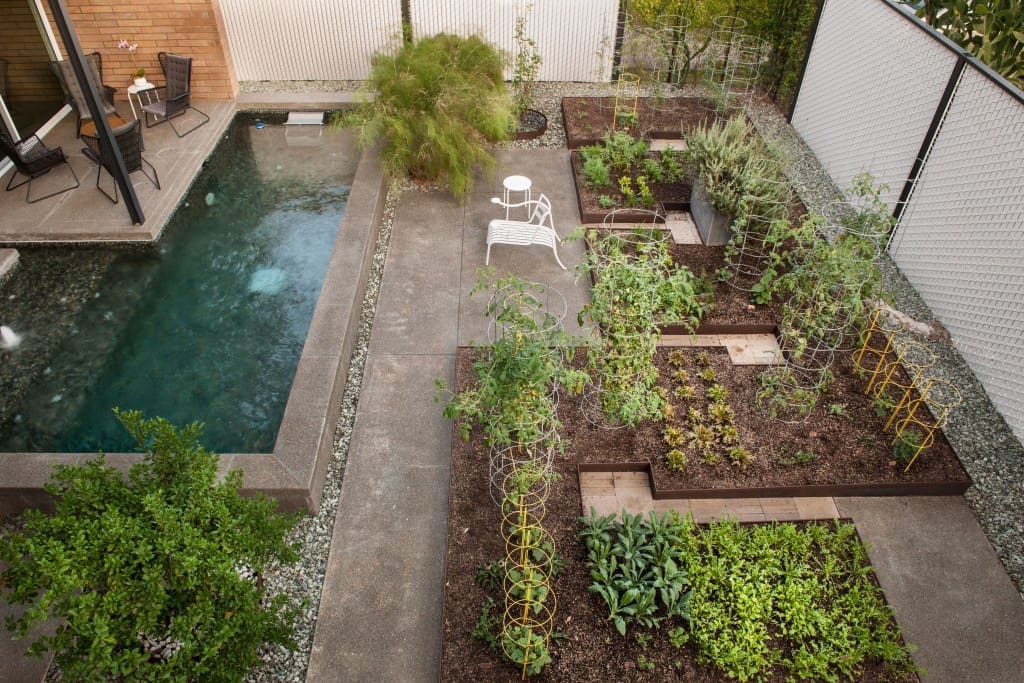 1514 Banks (ticket sales location); Lantz Full Circle, 2012. (Photo by Paul Hester)