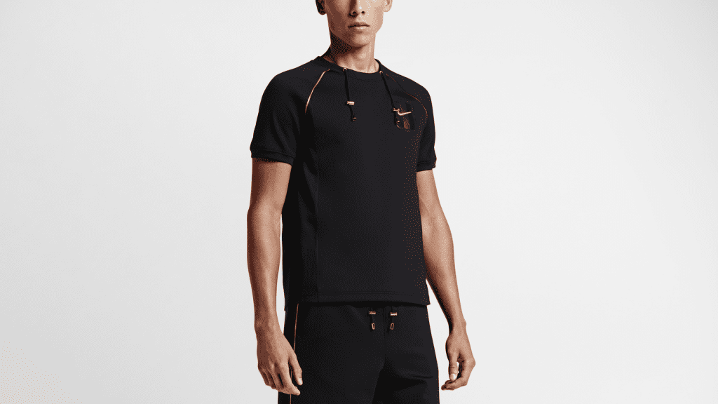 The NikeLab Top x OR was inspired by the traditional football kit. 