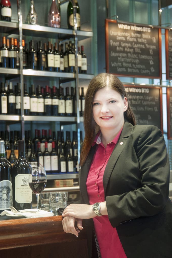 A Galleria Restaurant Rebirth: This Restaurant GM Knows Wine and Chefs With Seafood Power