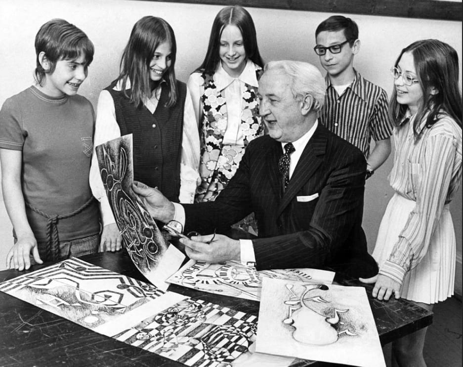 Mr. Joseph Fitzpatrick, teacher of Warhol, with a Carnegie Institute class of 1971. (Kent Badger/The Pittsburgh Press)