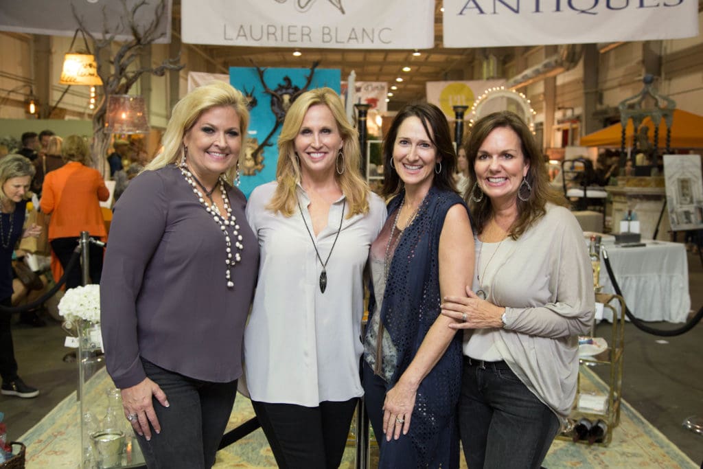 Top Houston Bloggers Face Off in a Bar Cart Competition, Trigger a Mad Dash to a Special Fall Market