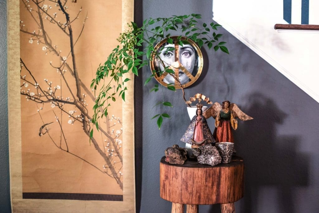Inside Dallas’ Chicest Townhouse: This Legendary Fashion Editor’s Home is a Sexy, Soulful Stunner