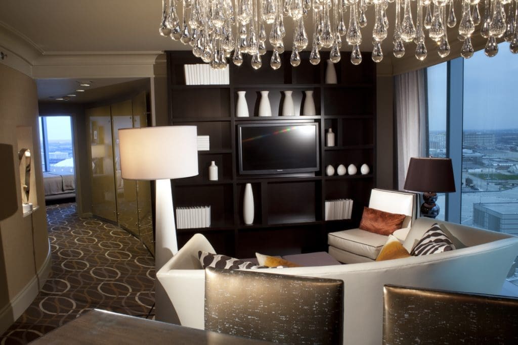 Omni Dallas' luxury suites bring the high-life to downtown.