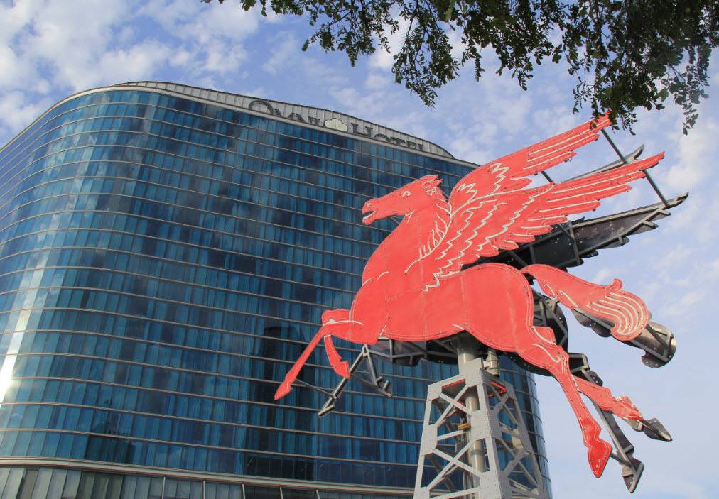 The iconic Pegasus horses fly proudly in front of Omni Dallas. 