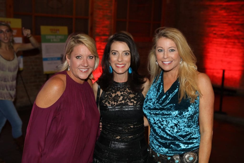 Stephanie Carvell, Cara French, Kim Porter