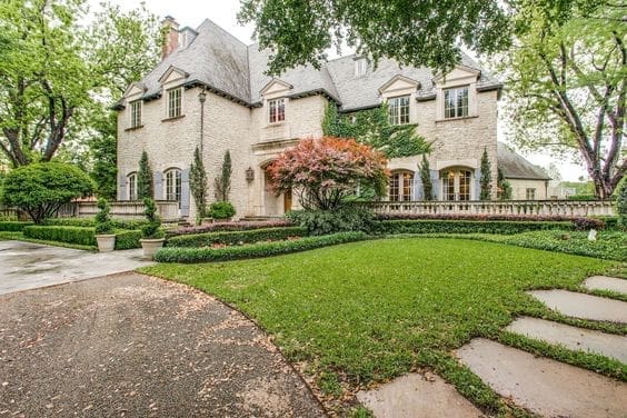 Dallas’ Top 5 Airbnb Rentals: The Stunning Homes Travelers Lust After (and Book Again and Again)