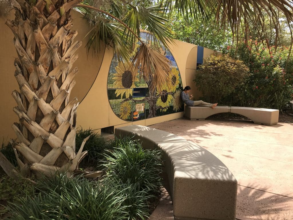 Quiet places to read books in the McAllen Public Library.