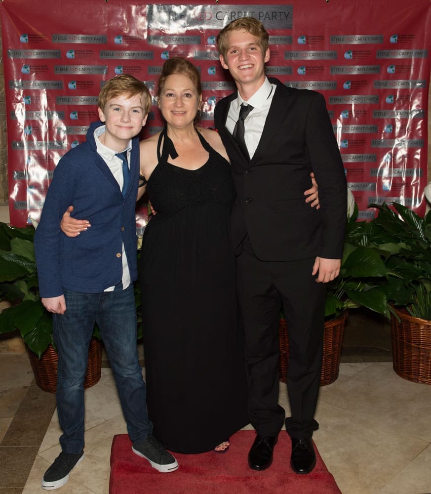 Red Carpet Affair Brings Major TV Stars to Houston: And It’s All for Some Adorable Dogs