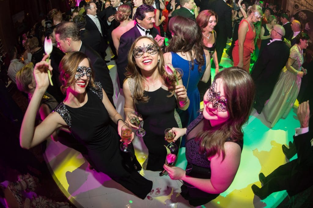 ENCORE Masked Beauties