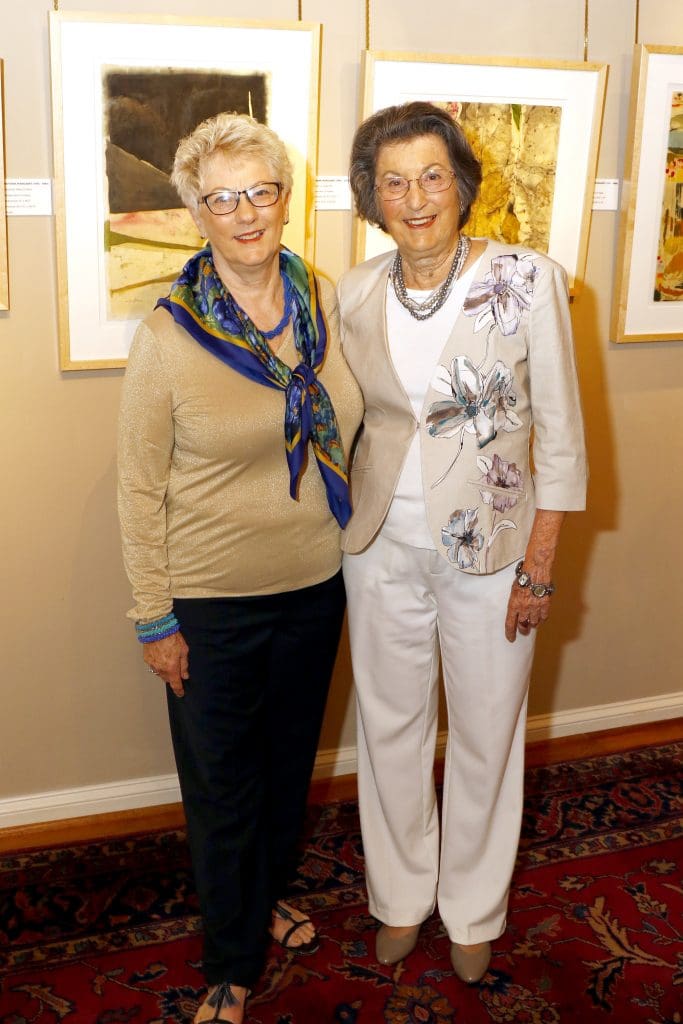 Karen Putnam Kinnison, Dorothy Putnam Darrah 