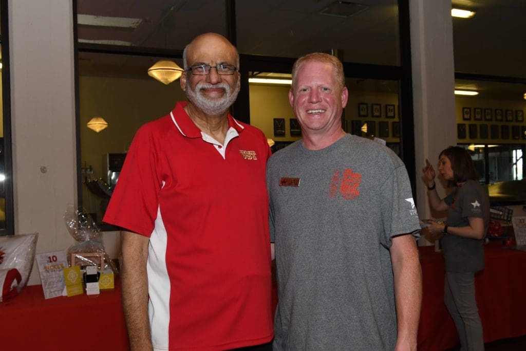Larry Payne, Lee Holmes
