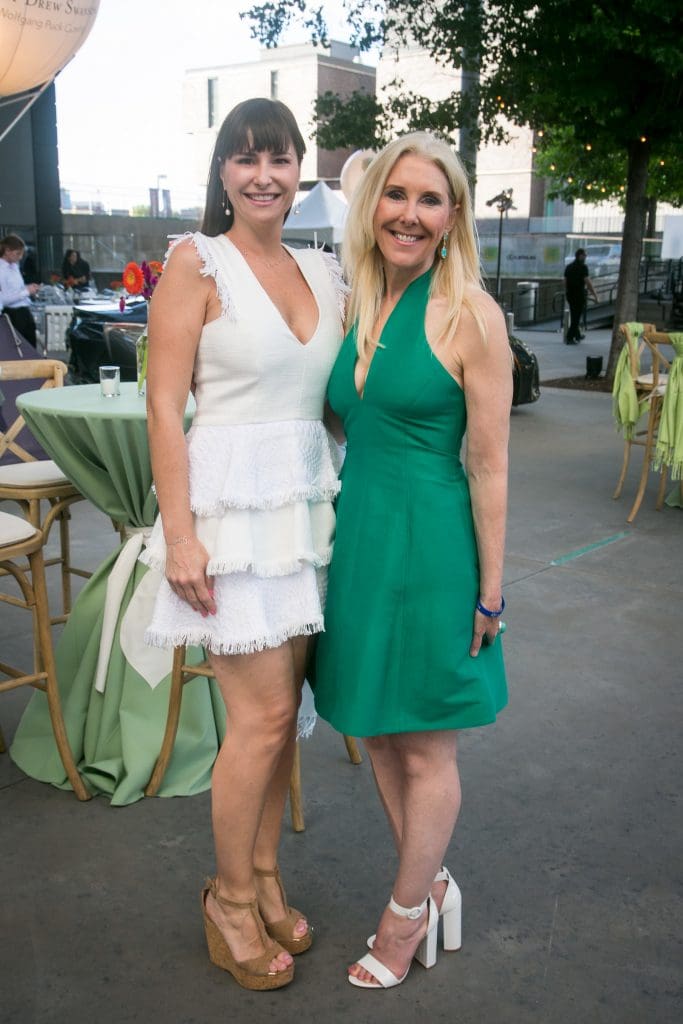 Tia Wynne, Katherine Wynne