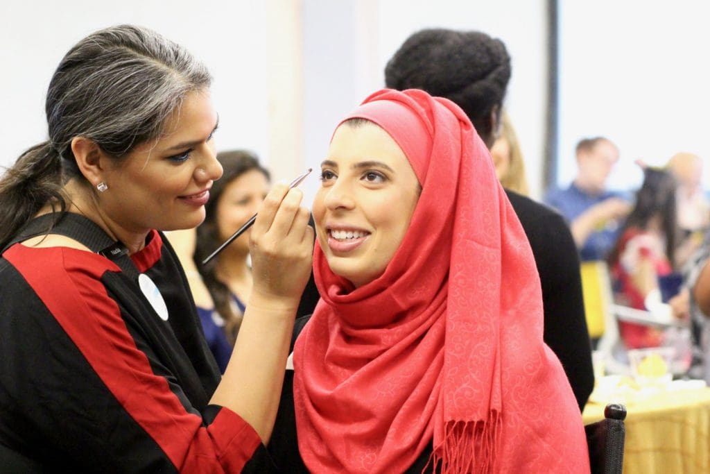 Houston’s All-Female Young Professionals Group Amps Up the Fashion Fun: Touching Success Stories Fuel the Stylish Mania