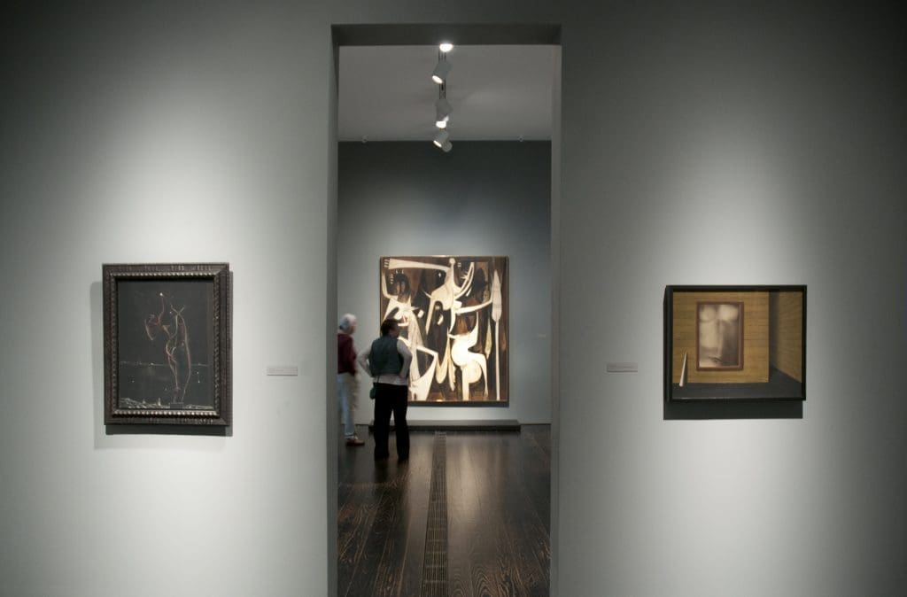 Patron Dominique de Menil worked with Renzo Piano on perfecting the design for the at-that-time privately funded museum, which was Piano's first ever commission in America. 