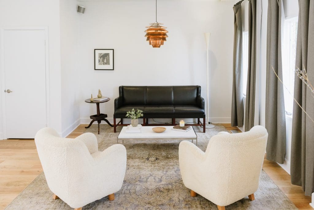 A cozy seating area