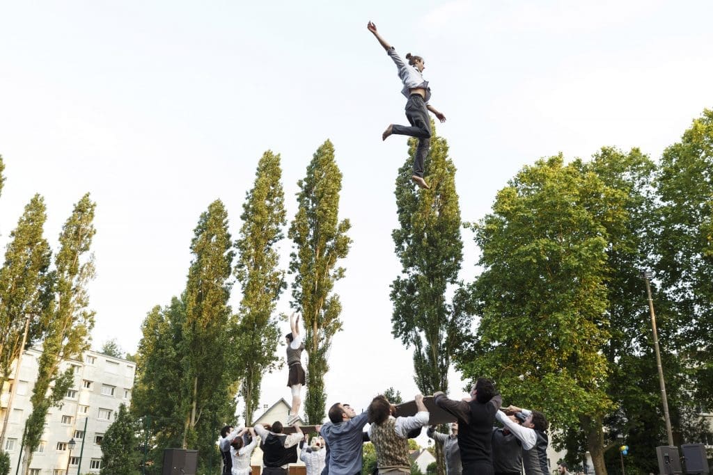 Compagnie XY among the elements. (Photo Christophe Raynaud de Lage)