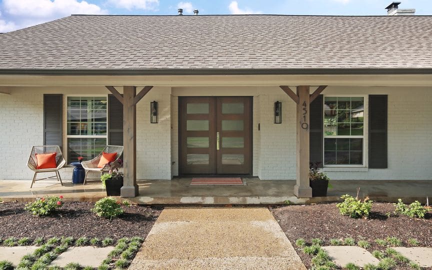Legendary Cowboys Coach’s Humble House Goes Up for Sale: An Understated $1.25 Million History Trove