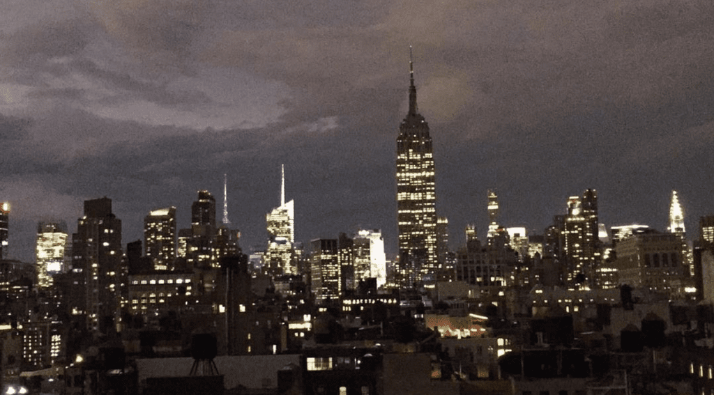 "Our lights will go dark in sympathy for those affected by Tropical Storm Harvey." — @empirestatebldg Instagram account