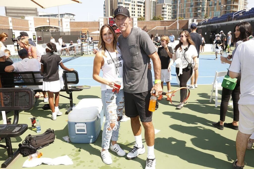 Allison Micheletti, Mike Modano