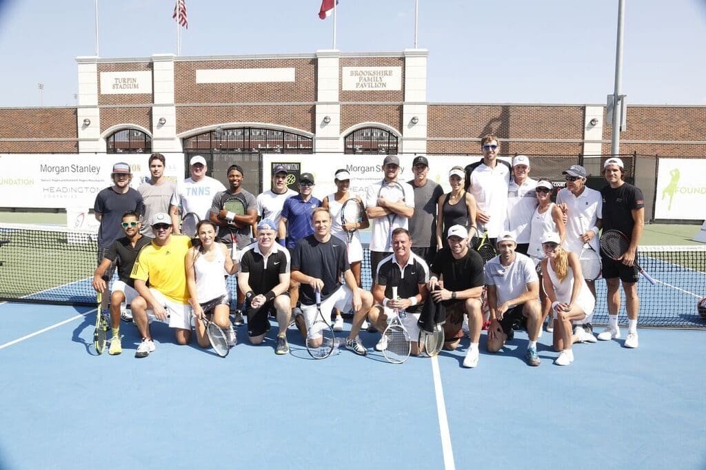 Celebrity and amateur players