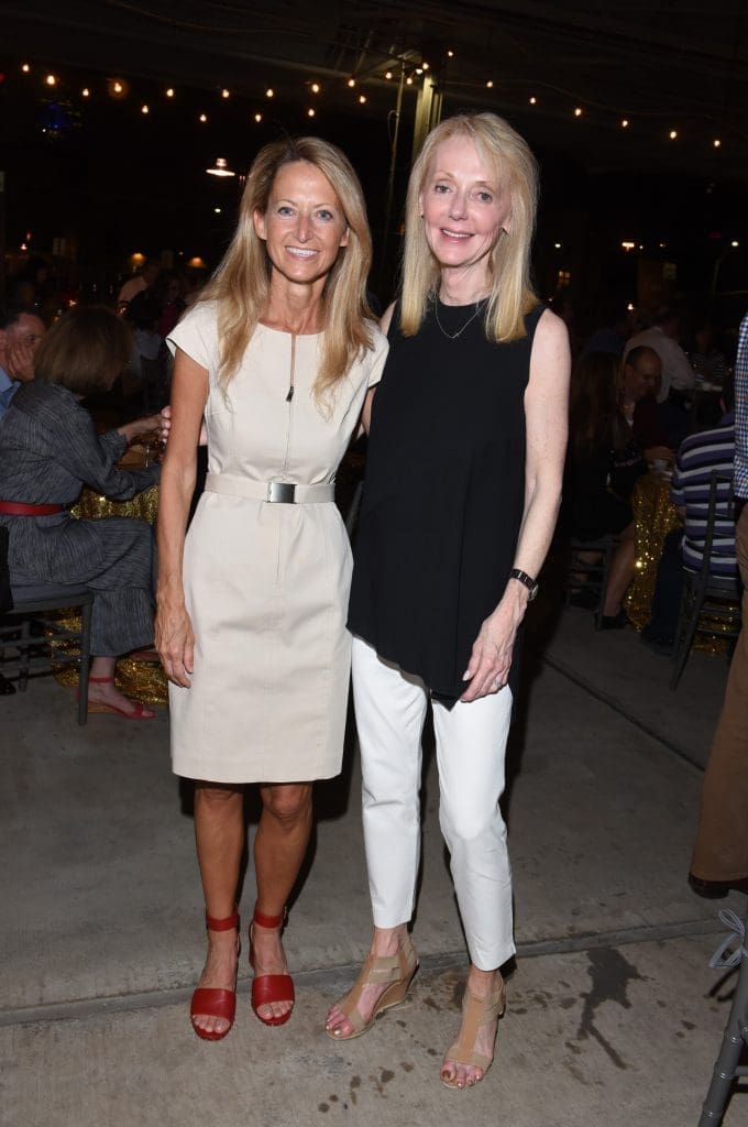 Lynn McBee, Shelle Sills