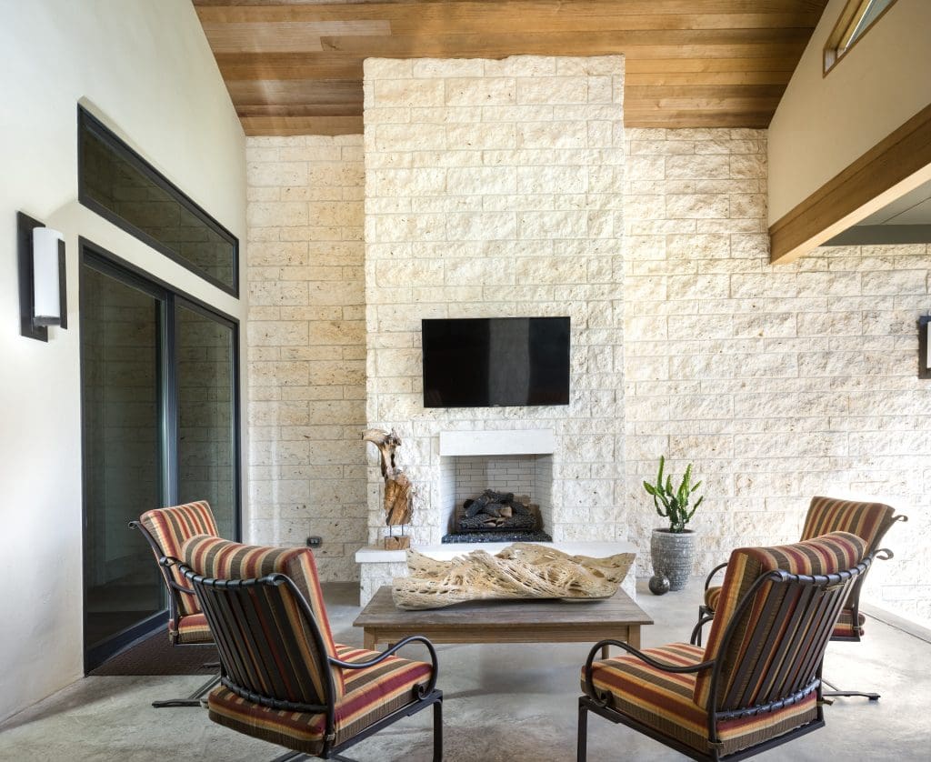 6820 Cornelia Ln. 