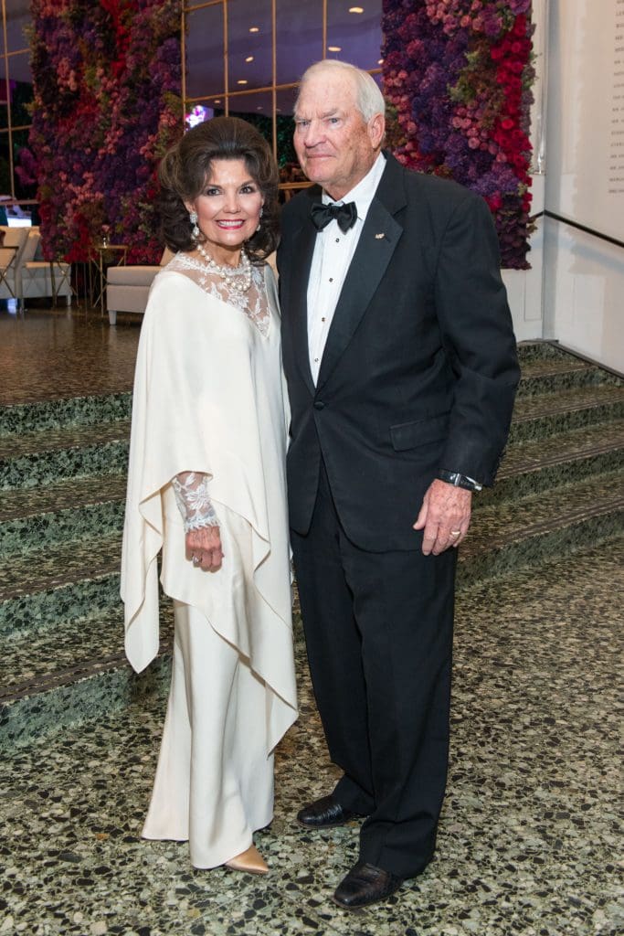 Hall of Fame Best Dressed honoree Linda & Dr. Walter McReynolds at the Museum of Fine Arts Houston Grand Gala Ball
