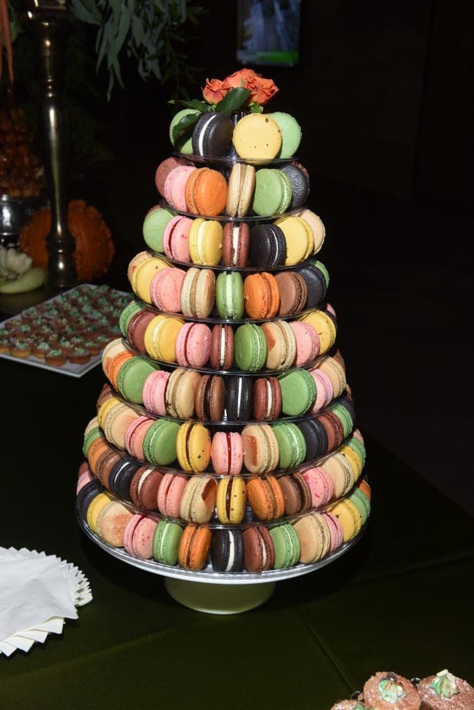 Macaroon tower