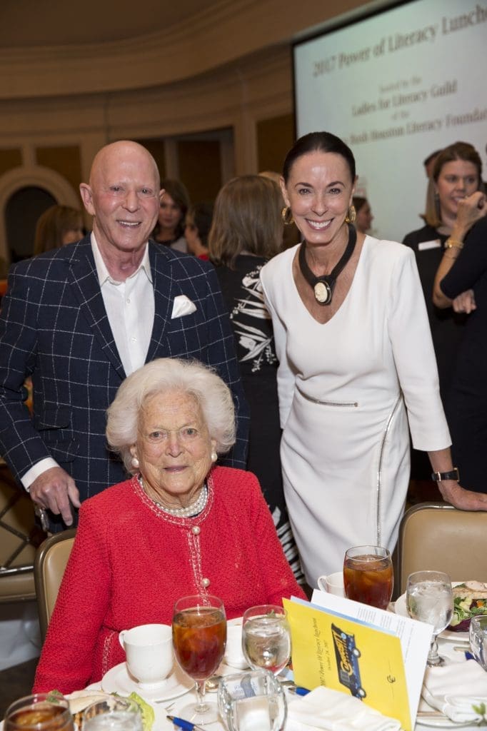 Lester and Sue Smith, Barbara Bush at the Power of Literacy Lunch in 2017 (Photo by Jenny Antill Clifton)
