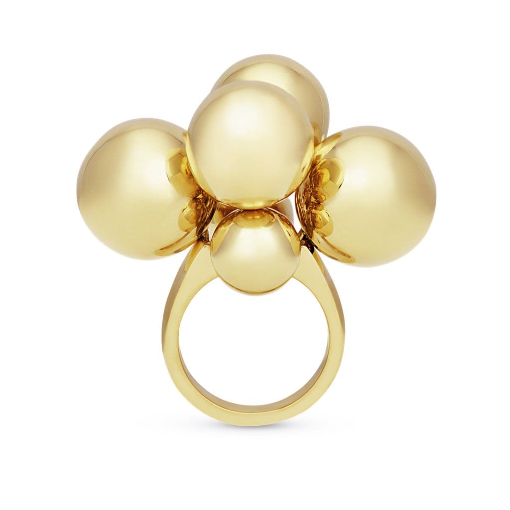 The Eon kinetic ring made of 18k gold 