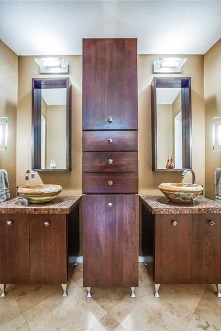 The two smaller bedrooms share a Jack and Jill-style bath. 