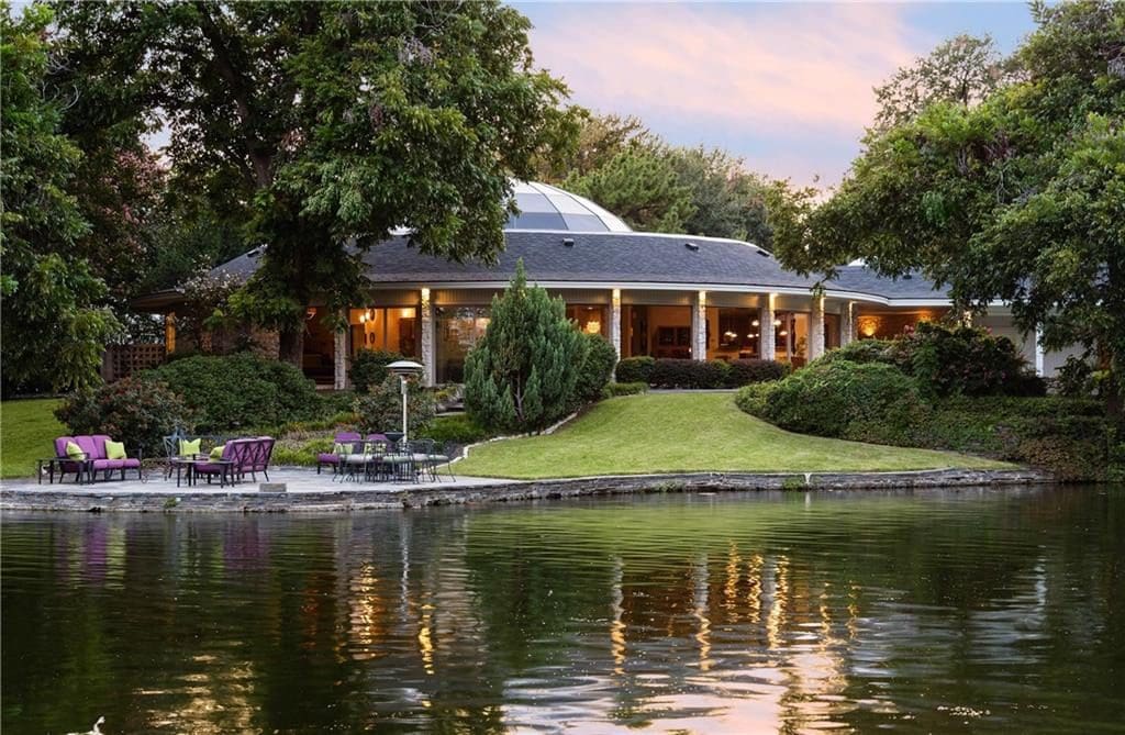 Mary Kay’s First Dallas Mansion Hits the Market: It’s Not Pink, But It’s Still Sprawling — and Memorable