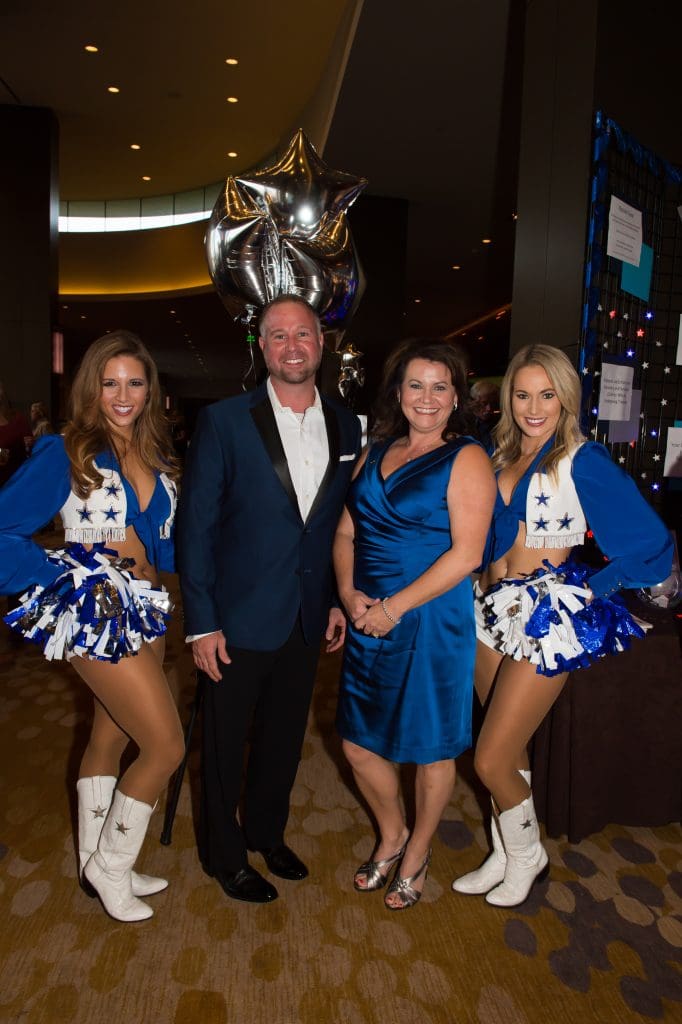 Jeff & Janna Matthews and Dallas Cowboys Cheerleaders 