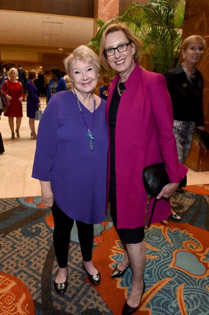 Nancy Ann Hunt, Roslyn Dawson Thompson