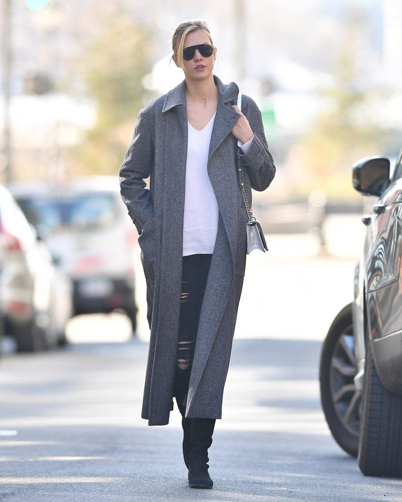 Karlie Kloss seen wearing a grey coat in New York City, NY. 
<P>
Pictured: Karlie Kloss 
<B>Ref: SPL1454163  050317  </B><BR />
Picture by: Robert O'neil/Splash News<BR />
</P><P>
<B>Splash News and Pictures</B><BR />
Los Angeles:	310-821-2666<BR />
New York:	212-619-2666<BR />
London:	870-934-2666<BR />
photodesk@splashnews.com<BR />
</P>