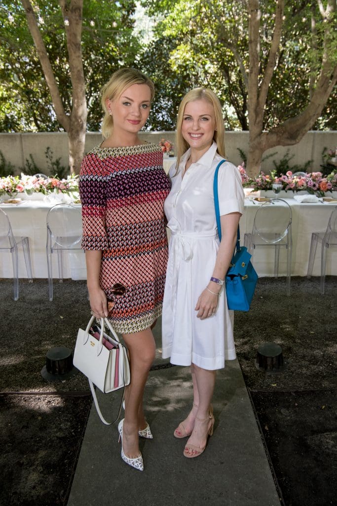Valerie Chaykovska, Olya Sinitsyna