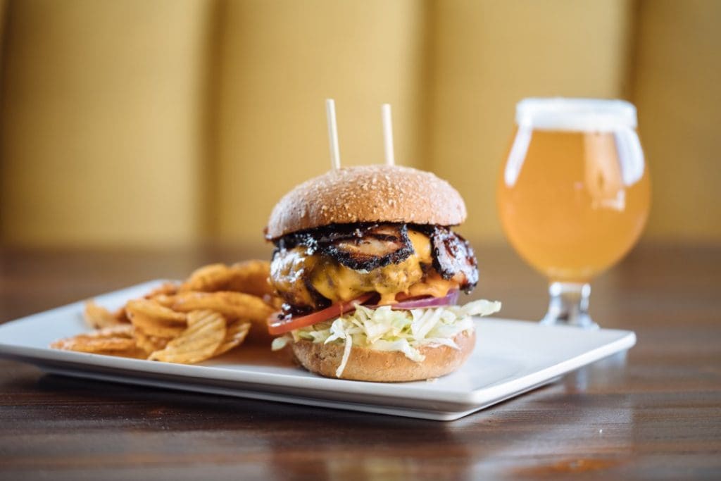 Alehouse Burger 